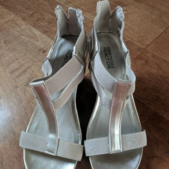 Kenneth Cole Reaction Gold Wedge Sandals - Picture 2 of 4